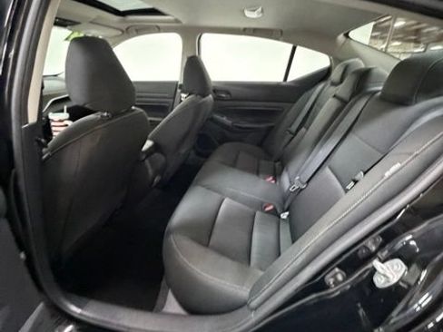 Used 2024 Nissan Altima 2.5 SV w/ SV Premium Package FWD image 24
