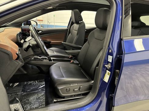 Used 2021 Volkswagen ID.4 Pro S w/ Gradient Package image 4