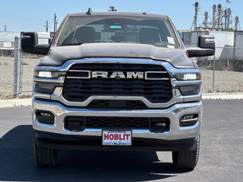 New 2026 RAM 3500 Tradesman AWD/4WD image 8