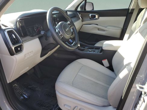 Certified 2023 Kia Sorento EX image 19