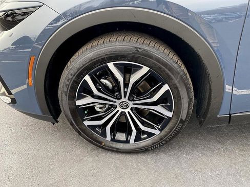 Certified 2026 Toyota Crown XLE image 15