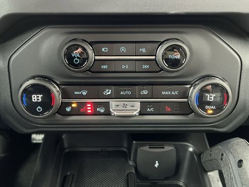 New 2025 Ford Bronco Outer Banks w/ Sasquatch Package image 21