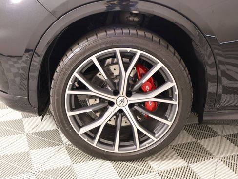Used 2024 Maserati Grecale Trofeo AWD/4WD image 18