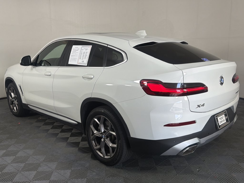 Used 2022 BMW X4 xDrive30i w/ Premium Package 2 AWD/4WD image 3