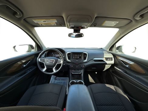Used 2021 GMC Terrain SLE w/ Driver Convenience Package image 18