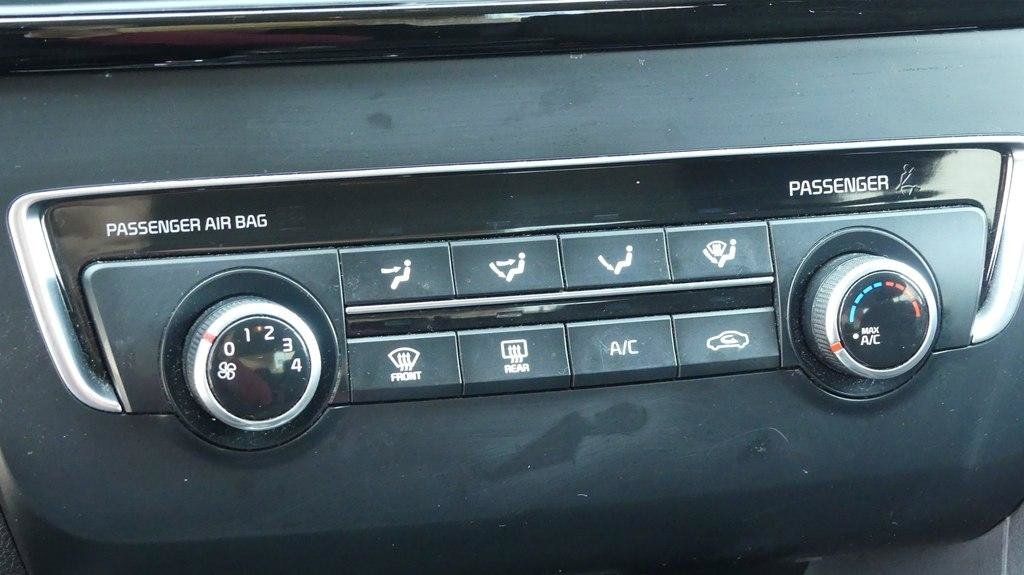 Used 2016 Kia Optima LX FWD image 19