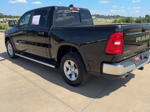 Used 2025 RAM 1500 Big Horn AWD/4WD image 6