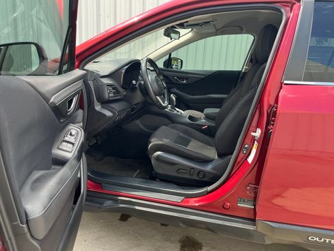Used 2023 Subaru Outback Premium AWD/4WD image 10