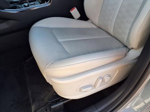 Used 2024 Kia Sorento SX image 27