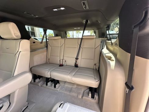 Certified 2024 Cadillac Escalade ESV Premium Luxury RWD image 33