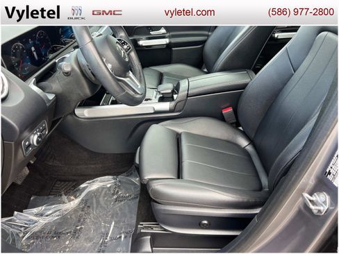 Used 2020 Mercedes-Benz GLB 250 4MATIC image 17