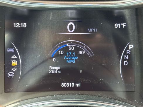 Used 2018 Jeep Grand Cherokee Laredo AWD/4WD image 22
