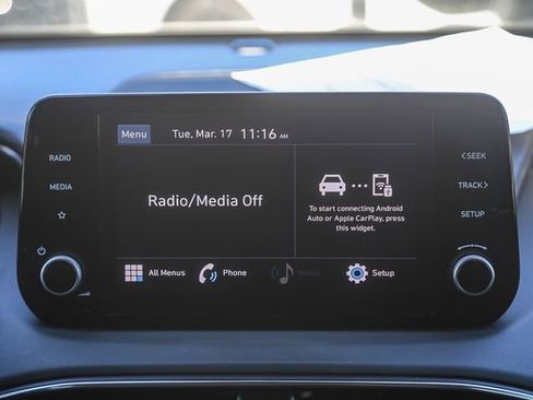 Used 2023 Hyundai Santa Fe SE image 15