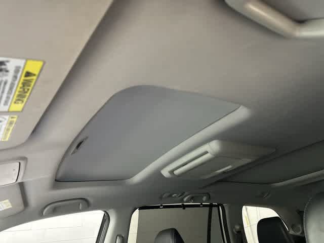 Used 2016 Honda Pilot Elite image 28