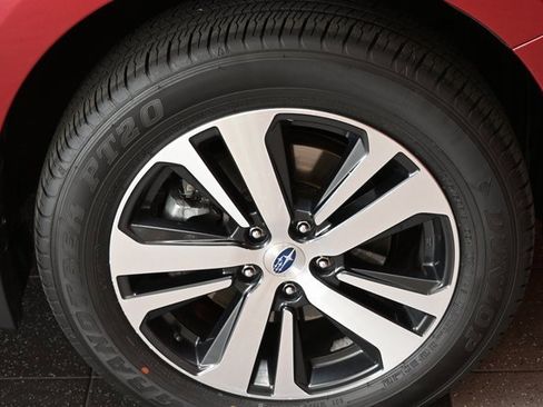 Used 2018 Subaru Outback 2.5i Limited image 5