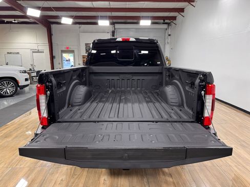 Used 2018 Ford F250 King Ranch w/ King Ranch Ultimate Package image 8