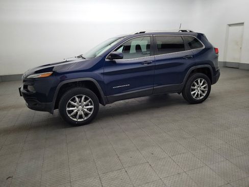 Used 2018 Jeep Cherokee Limited w/ Trailer Tow Group image 2