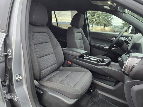 Used 2025 Chevrolet Equinox LT image 25