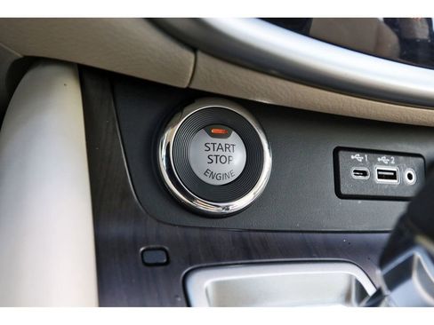 Used 2022 Nissan Murano Platinum w/ Cargo Package FWD image 22