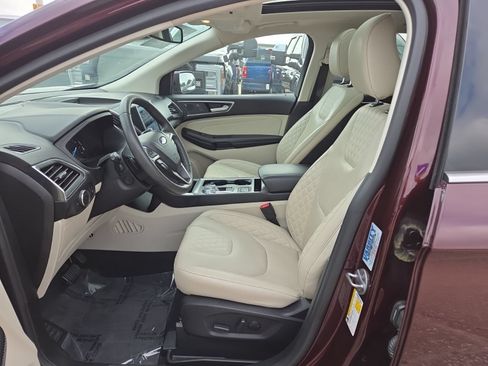 Used 2024 Ford Edge Titanium w/ Equipment Group 301A AWD/4WD image 8