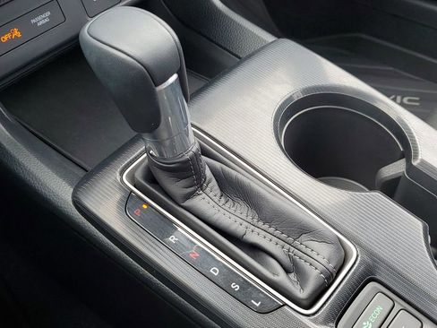 Used 2024 Honda Civic EX-L image 16