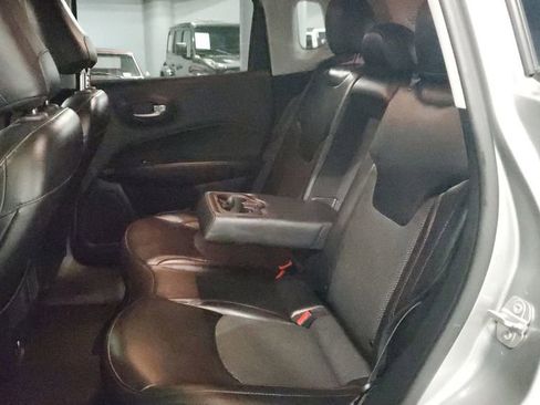 Used 2020 Jeep Compass Trailhawk image 14