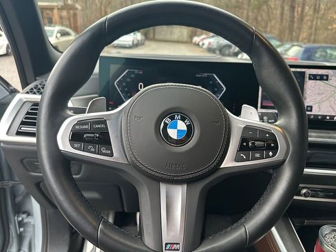 Used 2024 BMW X5 xDrive40i w/ M Sport Package image 8