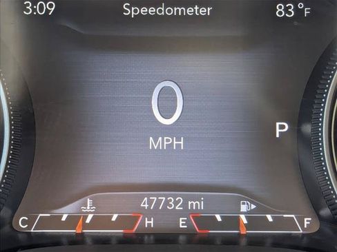 Used 2020 Jeep Cherokee Trailhawk w/ Cold Weather Group AWD/4WD image 11