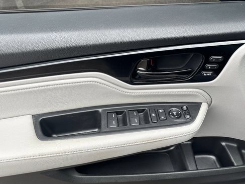 Used 2022 Honda Odyssey Elite image 12