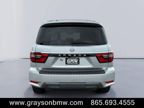 Used 2024 Nissan Armada SL w/ Captain's Chairs Package AWD/4WD image 4