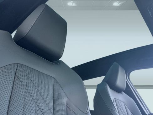 Used 2025 BMW X3 xDrive30i w/ Premium Package image 24