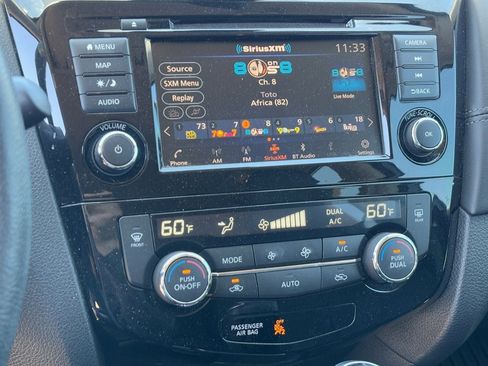 Used 2020 Nissan Rogue SL w/ Premium Package FWD image 22
