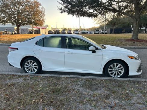 Used 2023 Toyota Camry LE image 6