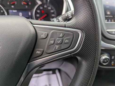 Used 2022 Chevrolet Equinox LT image 16