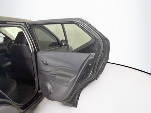 Used 2024 Nissan Kicks S FWD image 26