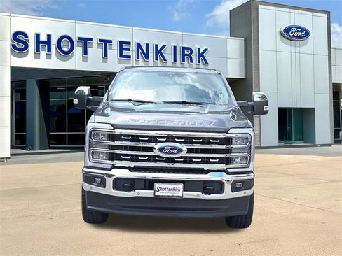 New 2025 Ford F250 Lariat w/ Lariat Ultimate Package image 2