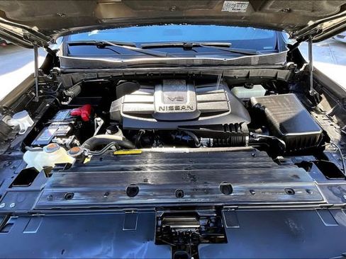 Used 2024 Nissan Titan PRO-4X w/ Pro-4x Convenience Package image 28