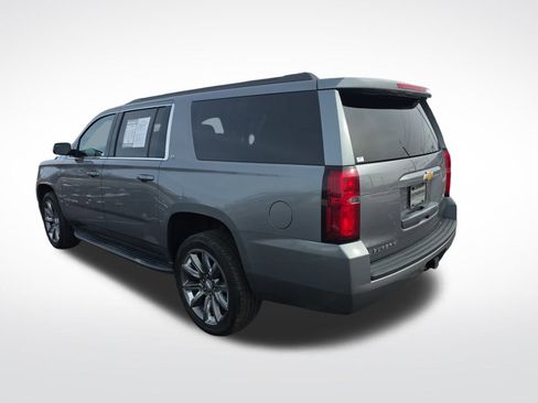 Used 2020 Chevrolet Suburban LT image 6