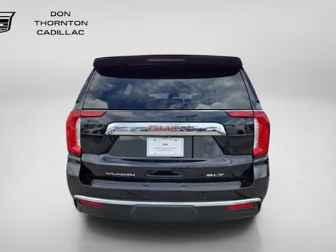 Used 2023 GMC Yukon SLT w/ SLT Premium Package AWD/4WD image 4