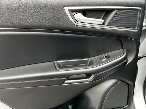 Used 2023 Ford Edge SEL AWD/4WD image 9