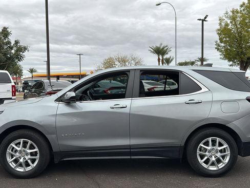 Used 2024 Chevrolet Equinox LT image 3