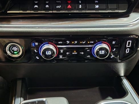 Used 2023 GMC Sierra 1500 SLT w/ SLT Convenience Package image 38