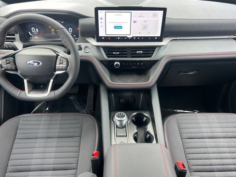 New 2026 Ford Explorer ST-Line w/ ST-Line Street Pack AWD/4WD image 12