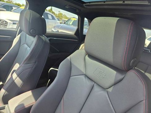 Used 2025 Audi Q3 2.0T Premium Plus w/ Premium Plus Package AWD/4WD image 25