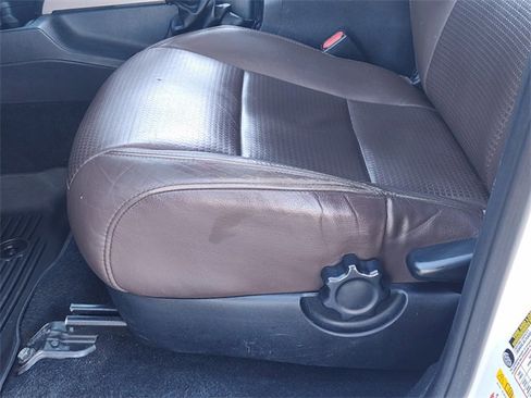 Used 2018 Toyota Tacoma Limited image 25