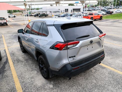 Used 2024 Toyota RAV4 LE AWD/4WD image 24