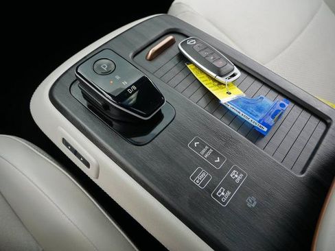 Certified 2024 Nissan Ariya AWD image 26
