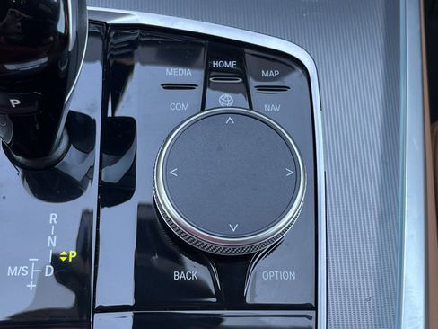 Used 2023 BMW X5 xDrive40i w/ Parking Assistance Package image 9