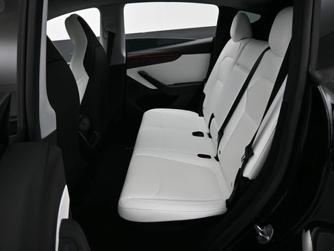 Used 2026 Tesla Model Y Performance AWD/4WD image 22