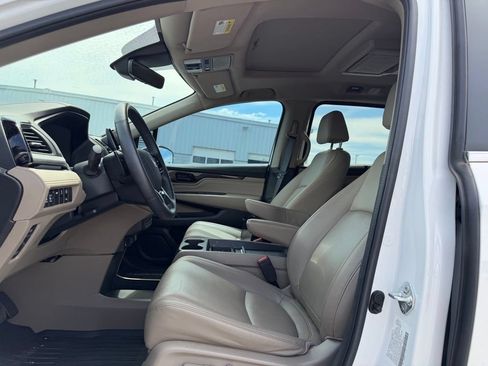Used 2024 Honda Odyssey Touring image 13